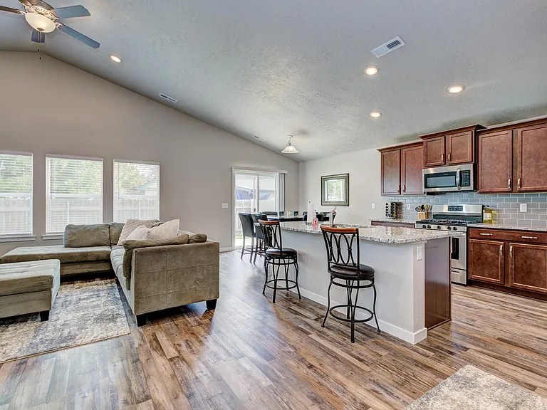 16572 Cypress Ln — Photo 13