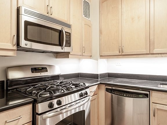 4th image of 55 W 14th St APT 3A