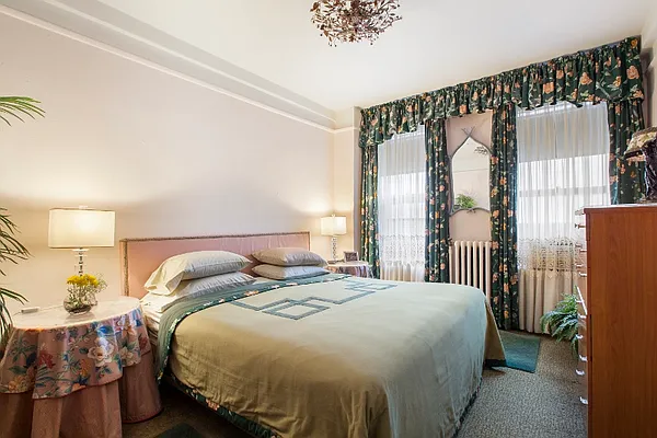 Sold by Janet Aimone Robilotti & Associates | media 14