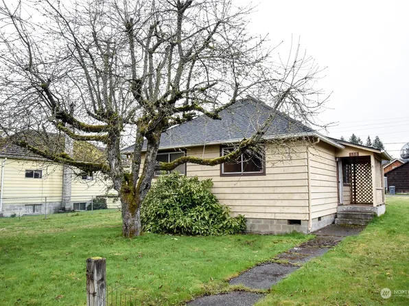 130 5th Street NW, Carbonado, WA 98323