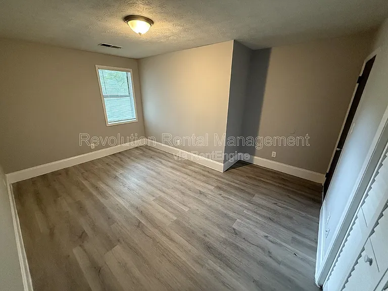 1158 Pinedale Cir NW — Photo 5
