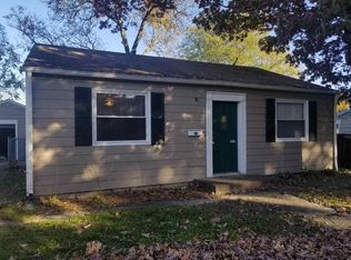 1030 38th St, Moline, IL 61265