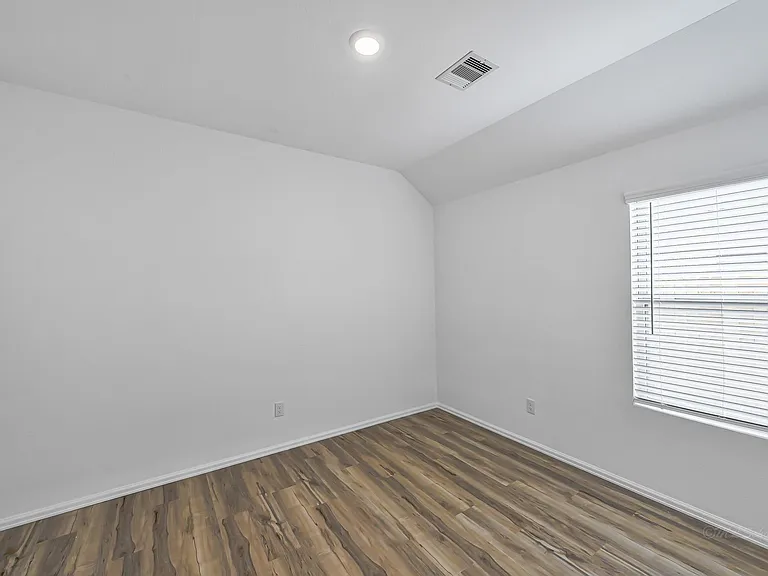 3718 Shadow Crest Ln — Photo 20