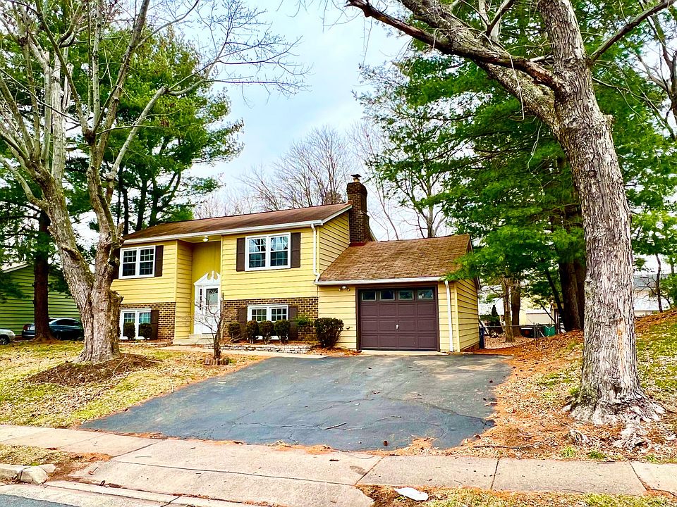 1st image of 721 Palmer Dr