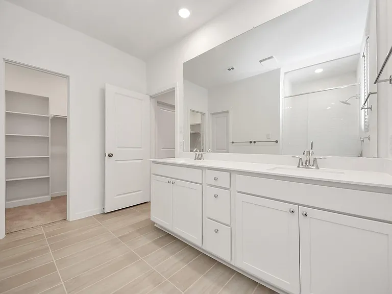 904 Capracotta Dr — Photo 6