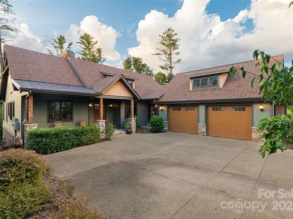 50 Hallett Ct, Asheville, NC 28803