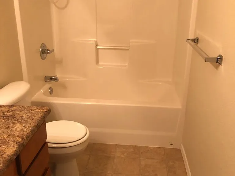 3246 Avenue C — Photo 12