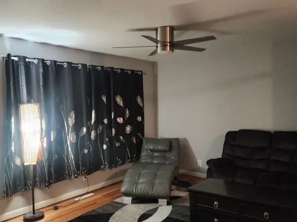 2133 Belmont Blvd, Salina, KS 67401