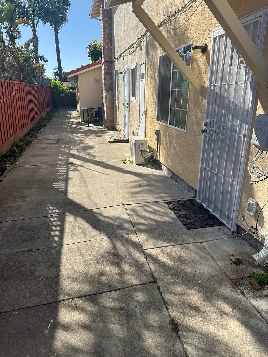 Building Photo - 3519 Sanddollar Ct