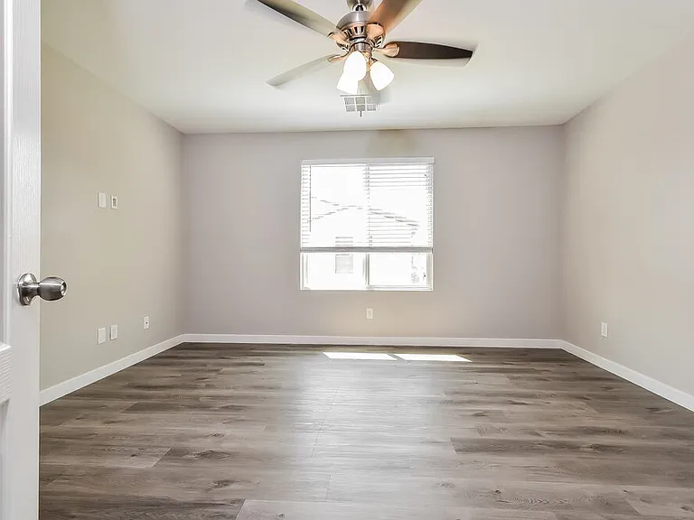 9321 Golden Lad Ave — Photo 9