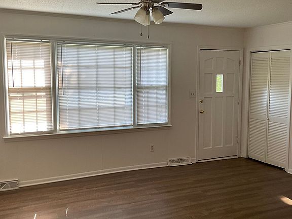 5th image of 2835 Shrum St