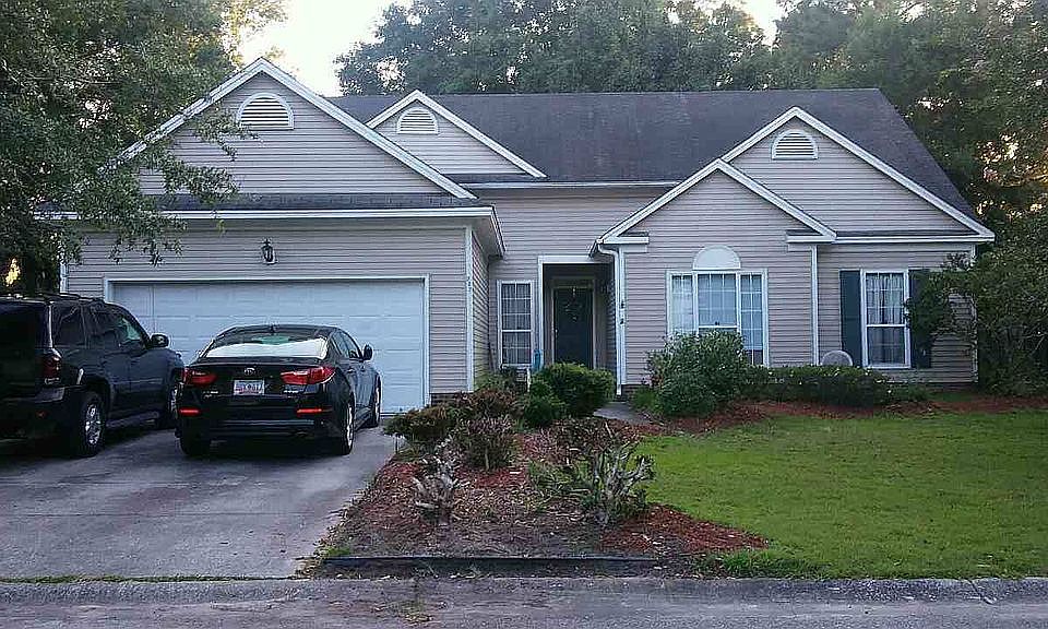 1st image of 235 Smithfield Ave