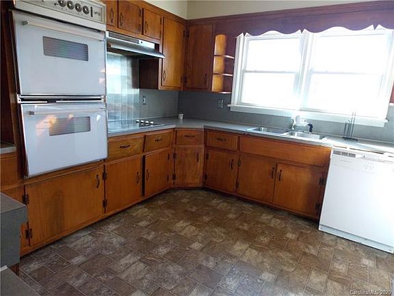 4th image of 3646 Townsend Farm Ln