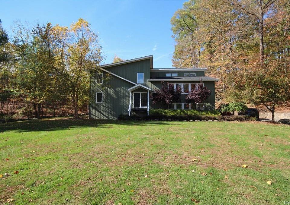 1st image of 39 Westminster Dr