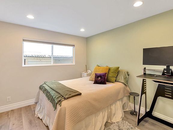3rd image of 5351 Southbridge Pl