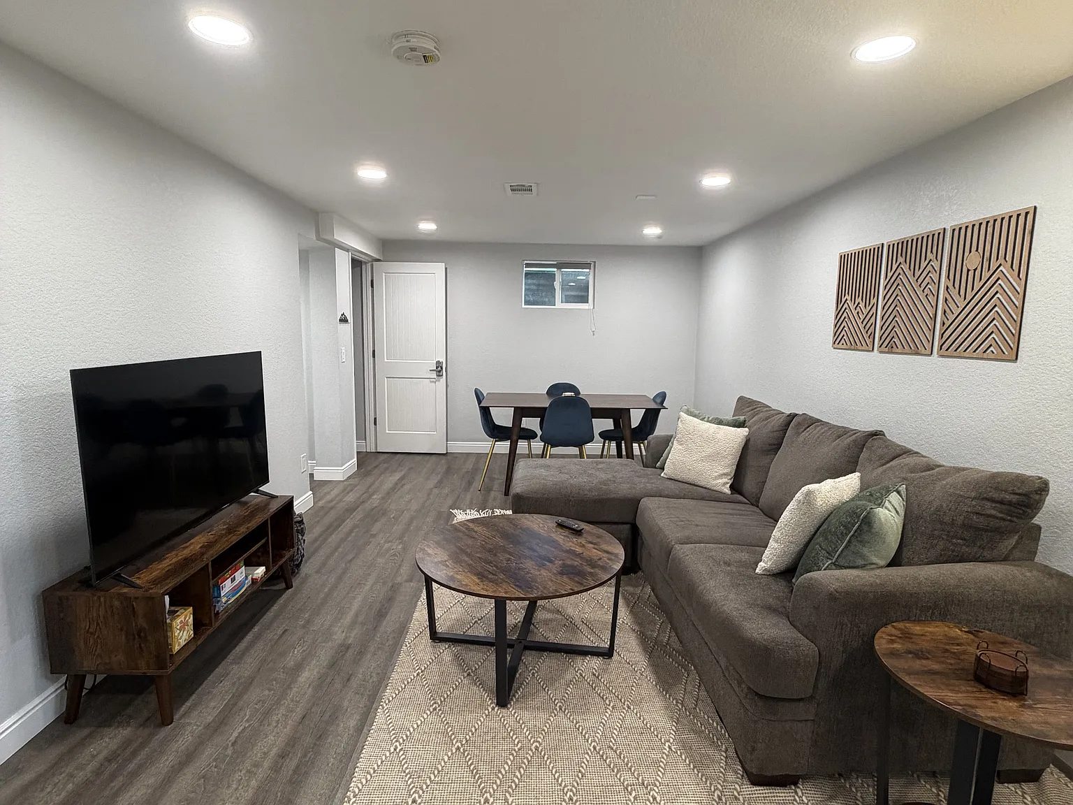 2 bed, 1000 sqft, $2,000 — Photo 4