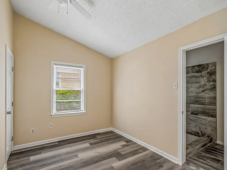 2064 Willow Wood Ave — Photo 15