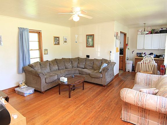 2nd image of 213 W Front St