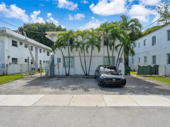 560 NE 63rd St APT 3, Miami, FL 33138