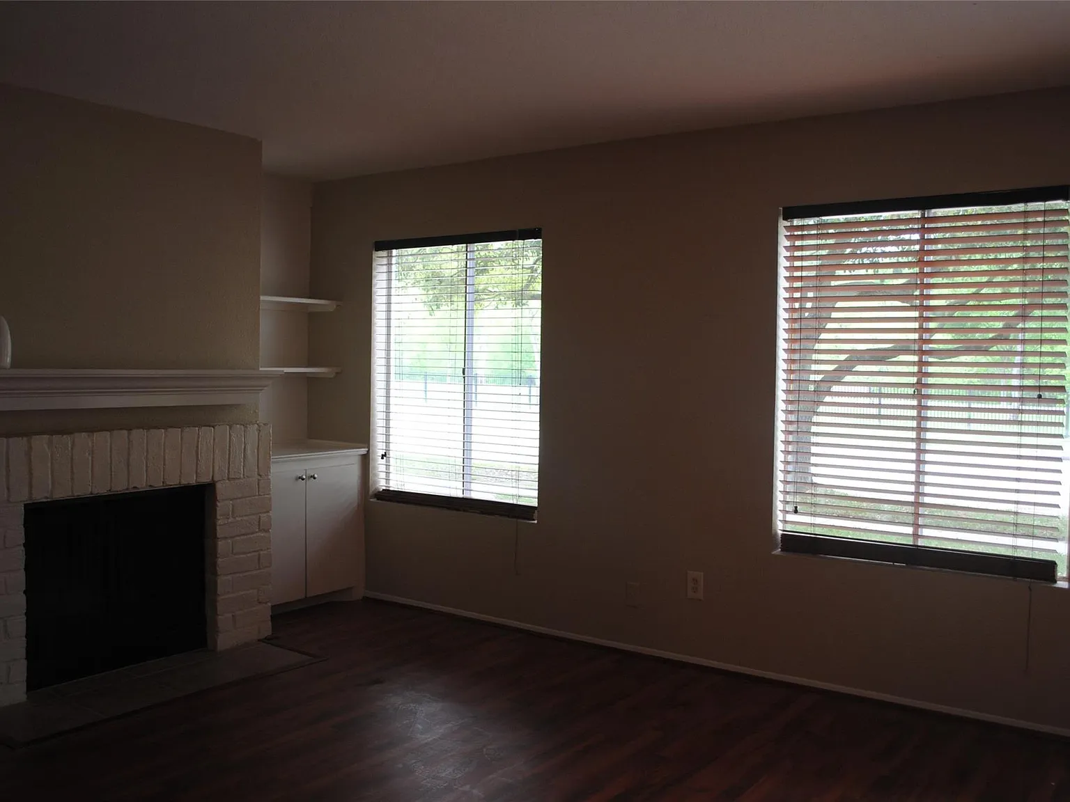 2 bed, 2.0 bath, 950 sqft, $1,350 — Photo 4