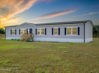 124 Fieldcrest Ln, Beulaville, NC 28518