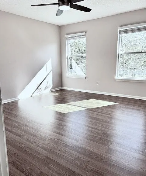 902 Southern Creek Dr — Photo 17