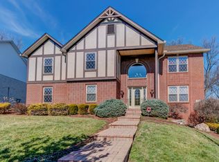 6982 Brittany Ridge Ln, Cincinnati, OH 45233
