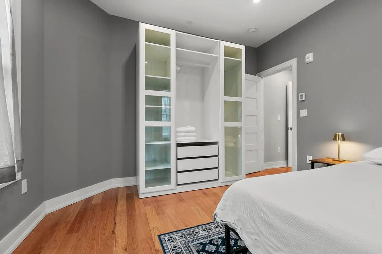 2 bed, 2.0 bath, $6,061 — Photo 4