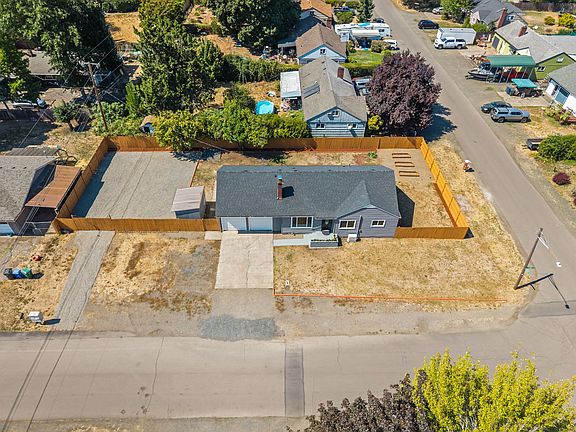 corner lot of Rutledge & Jay st.