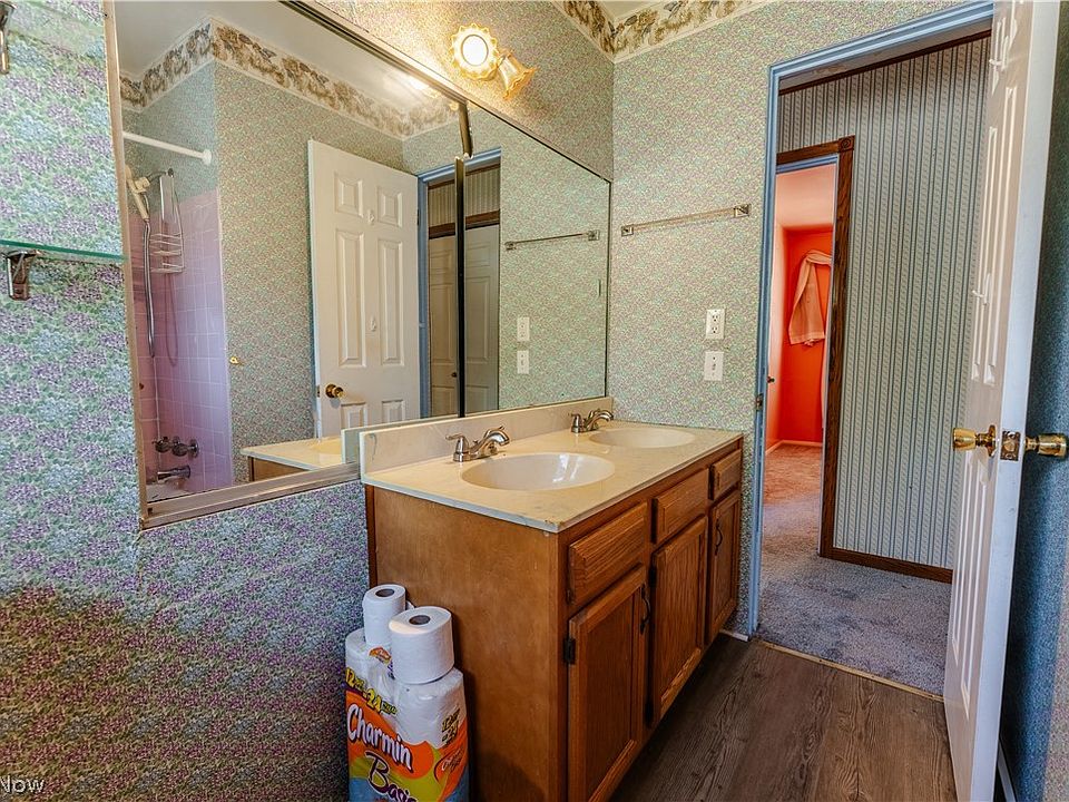 16th image of 830 Standish Cir NW