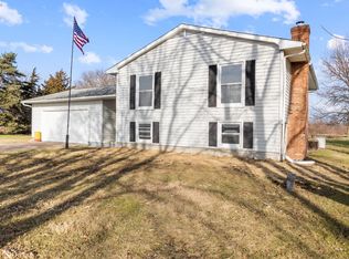 8117 Strecker Rd, Bellevue, OH 44811