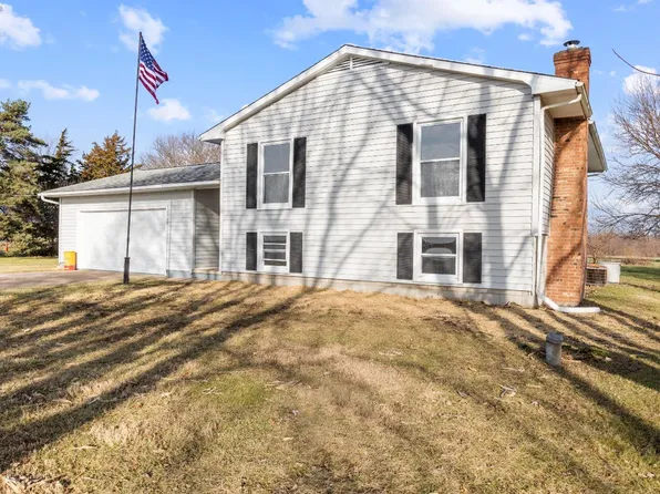 8117 Strecker Rd, Bellevue, OH 44811