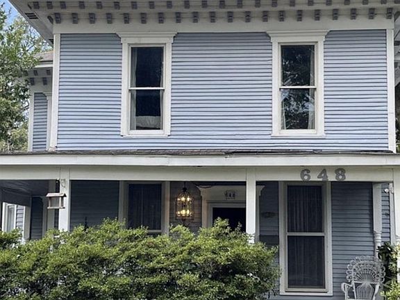 3rd image of 648 Johnston St SE