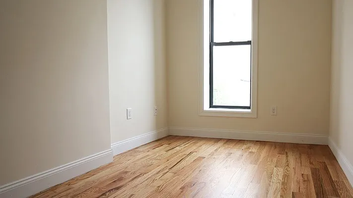 Rented by Nooklyn NYC LLC | media 16