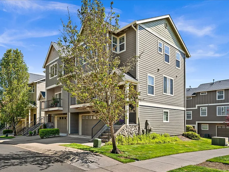 15525 SW Ivory St — Photo 2