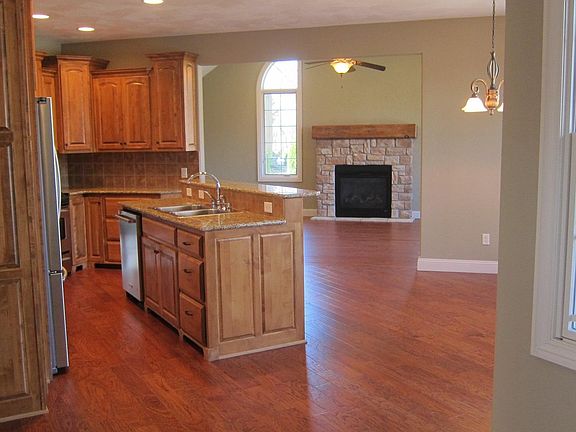 Kitchen-Hearth Room