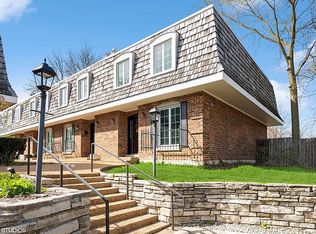 3026 Highland Ave #3026, Wilmette, IL