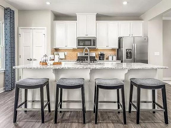 2nd image of 10655 Brewerton Ln