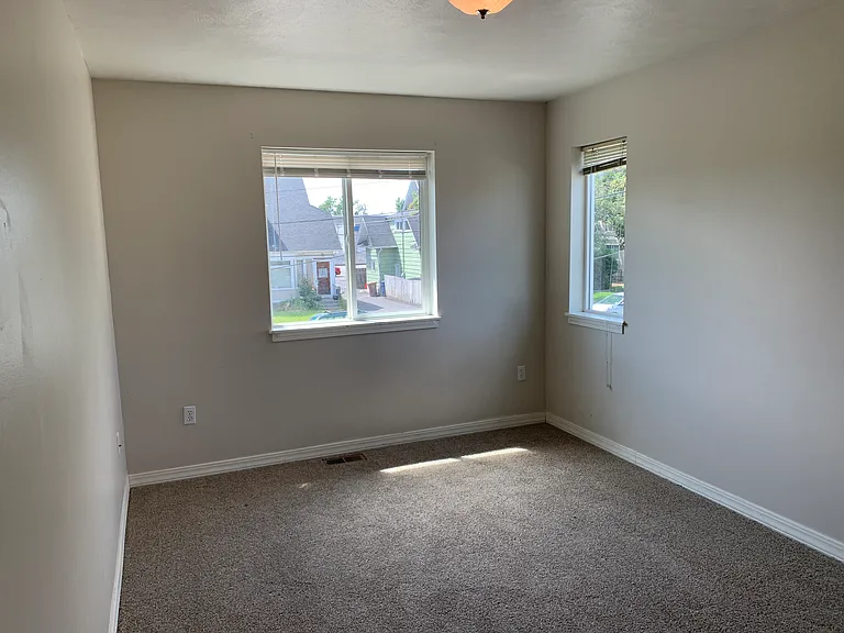 303 E Augusta Ave #2 — Photo 13