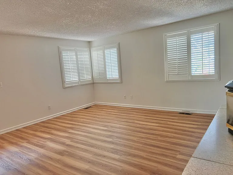 1725 Union Ave SE — Photo 9