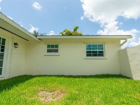 5th image of 1681 NW 12th Ave