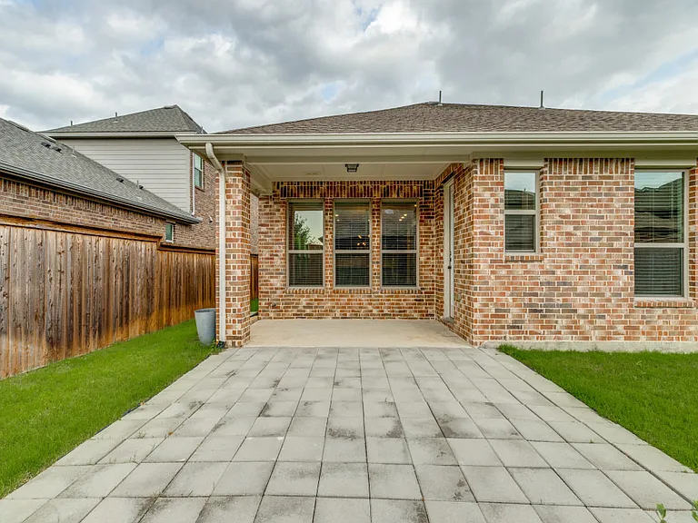 5808 Liberty Hill Dr — Photo 24