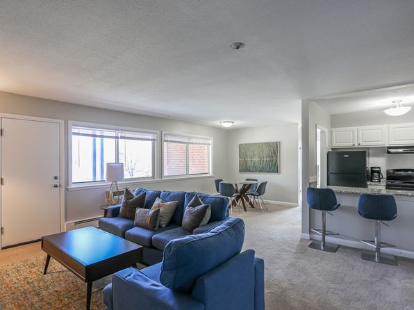 18 Lakeview Gdns APT 804