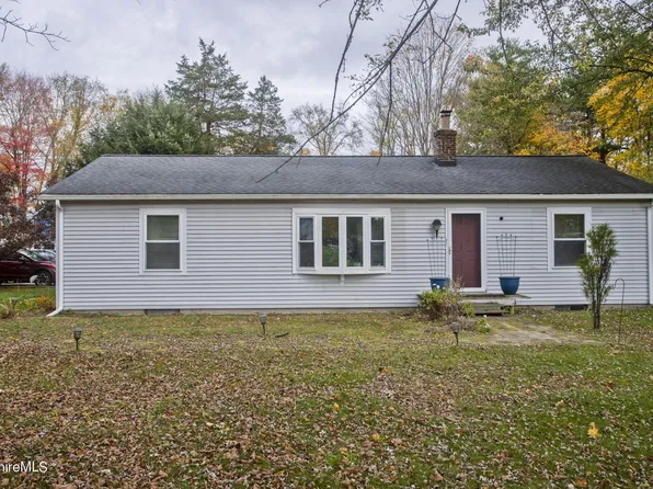 125 E Main St, Sheffield, MA 01257