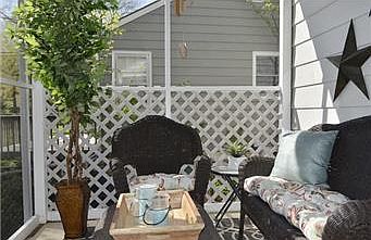2nd image of 5612 Ash Dr