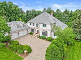 2015 Autumn Pl, Roseville, MN 55113