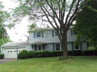 59 Park Circle Dr, Fairport, NY 14450