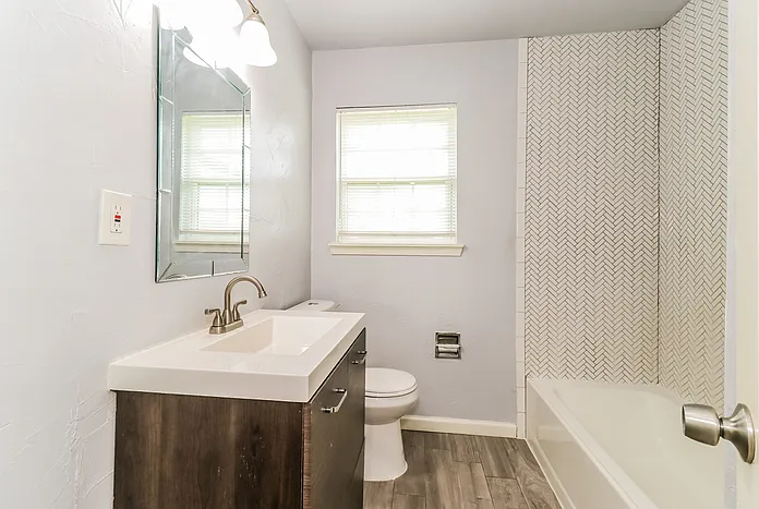 5601 Oak Grove Rd — Photo 14