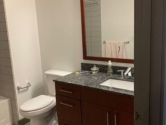 3rd image of 1530 Eastlake Ave E #615