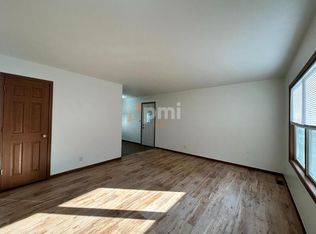 139 Kabelin Ave, La Porte, IN 46350